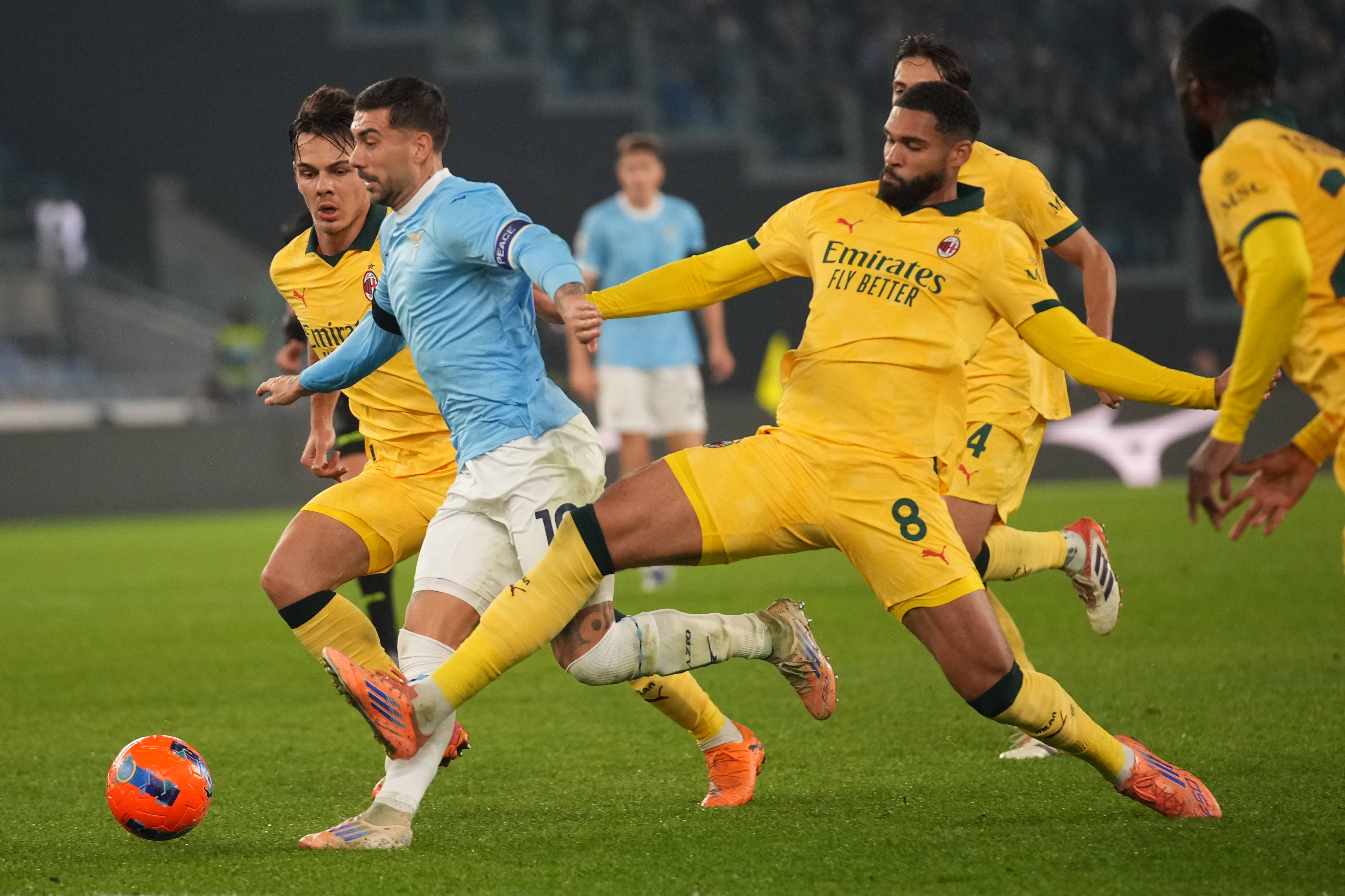 多米体育AC米兰发布备战花絮；今夜扳平良机；意大利杯任务艰巨；数据趋势出现新变化的简单介绍